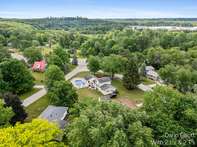 338 Lynn Avenue, Ionia, MI 48846