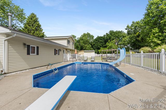 338 Lynn Avenue, Ionia, MI 48846