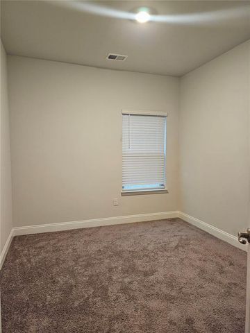 2153 Red Oak Circle, Union City, GA 30291