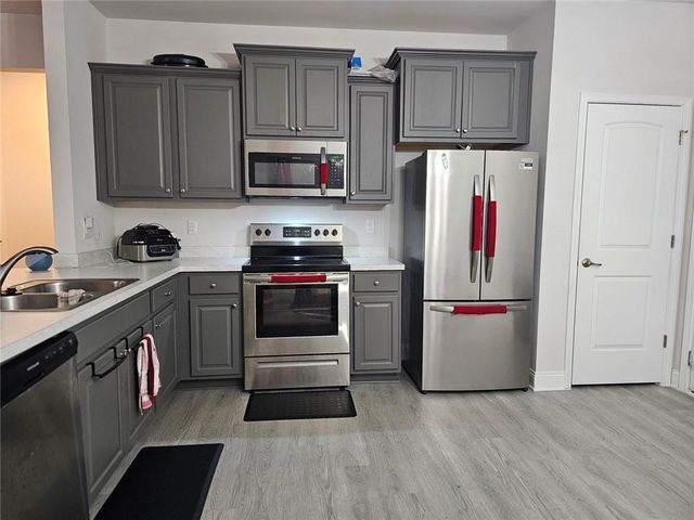 2153 Red Oak Circle, Union City, GA 30291