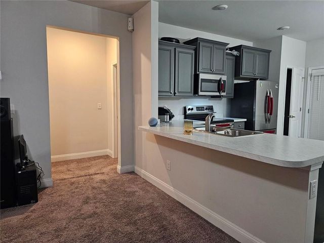 2153 Red Oak Circle, Union City, GA 30291