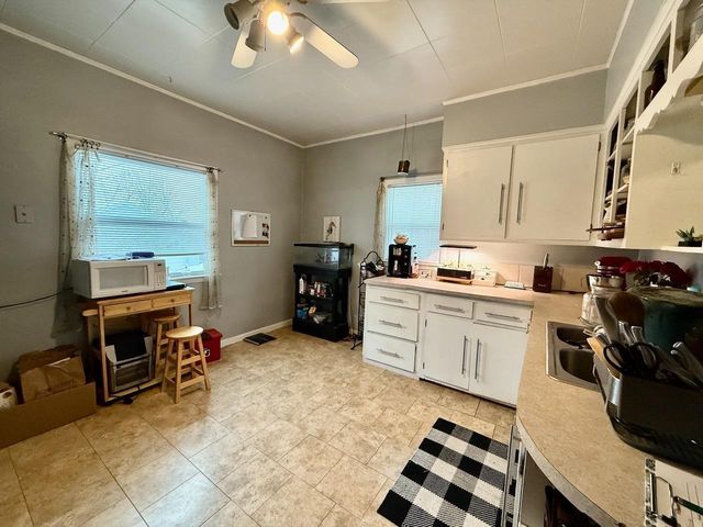 1589 FRANZ AVENUE, Green Bay, WI 54302