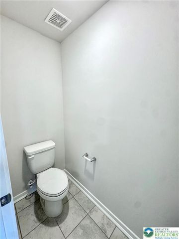 7512 Clayton Avenue, Upper Saucon Twp, PA 18036