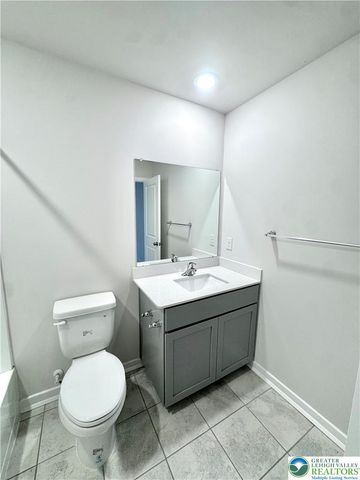 7512 Clayton Avenue, Upper Saucon Twp, PA 18036
