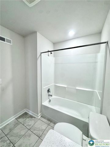 7512 Clayton Avenue, Upper Saucon Twp, PA 18036