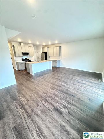 7512 Clayton Avenue, Upper Saucon Twp, PA 18036