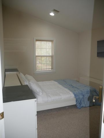 5105 FORUM BLVD, Columbia, MO 65203