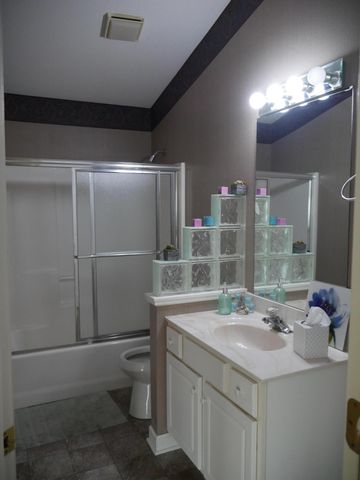 5105 FORUM BLVD, Columbia, MO 65203