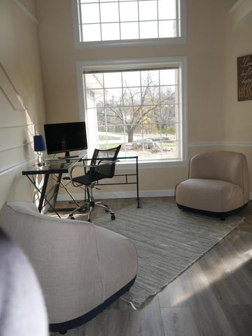 5105 FORUM BLVD, Columbia, MO 65203