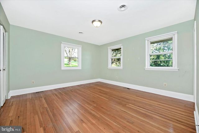 1403 STREAKER RD, Sykesville, MD 21784