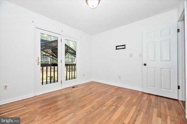 1403 STREAKER RD, Sykesville, MD 21784