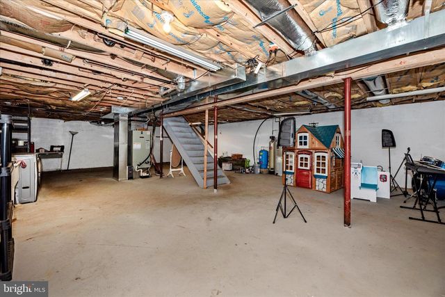 1403 STREAKER RD, Sykesville, MD 21784