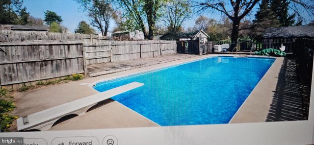 1403 STREAKER RD, Sykesville, MD 21784