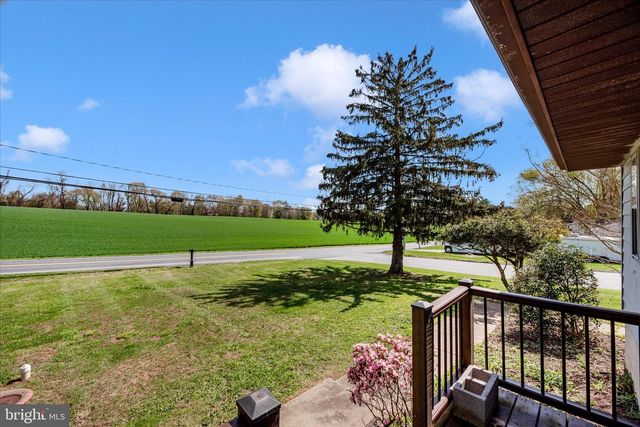 1403 STREAKER RD, Sykesville, MD 21784
