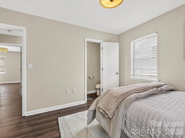 1521 Sumter Avenue, Charlotte, NC 28208