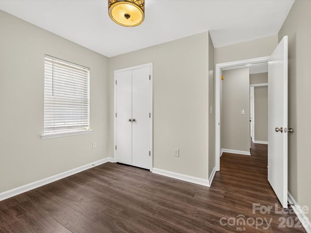 1521 Sumter Avenue, Charlotte, NC 28208