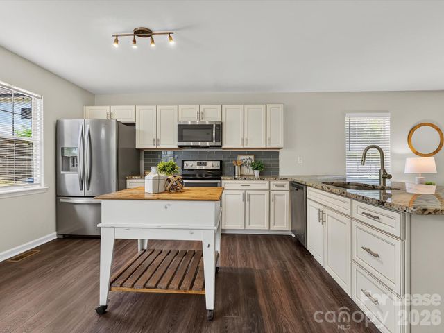 1521 Sumter Avenue, Charlotte, NC 28208