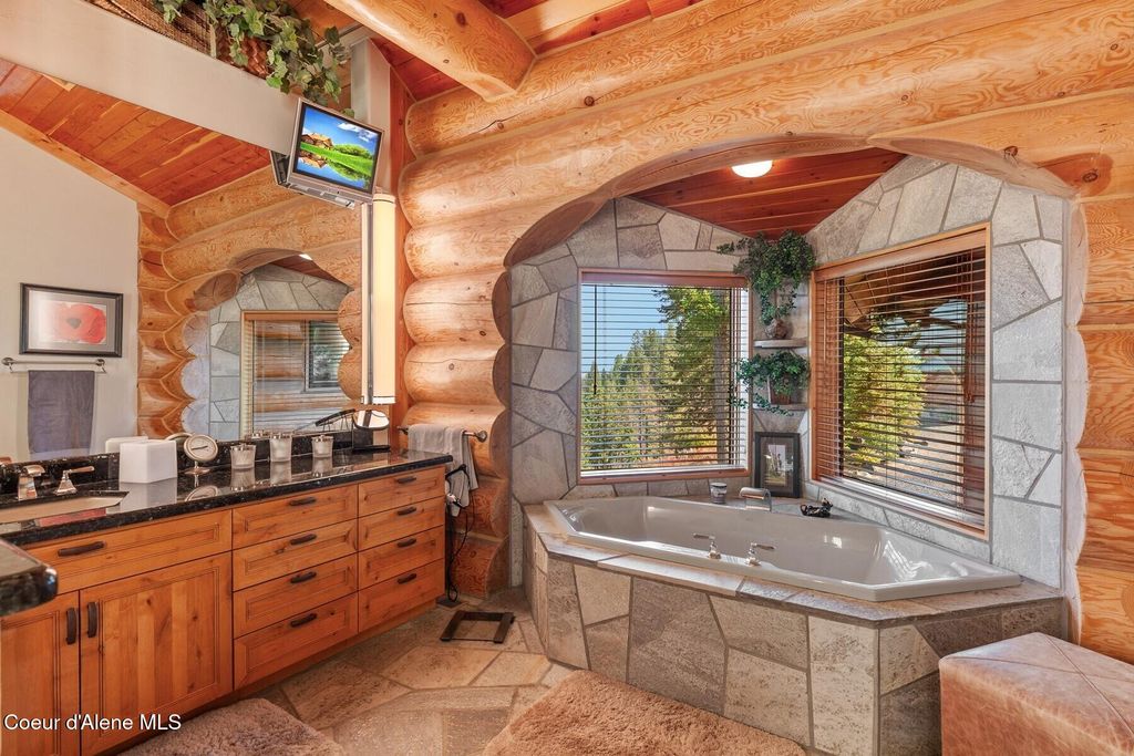 18869 S Trekker Woods Rd, Coeur d'Alene, ID 83814 photo 17