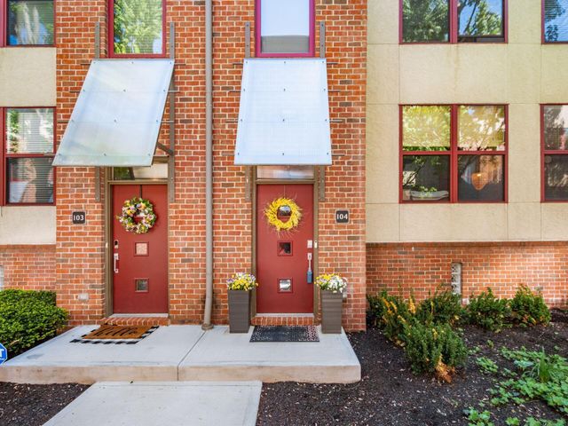 587 E Rich Street, 104, Columbus, OH 43215