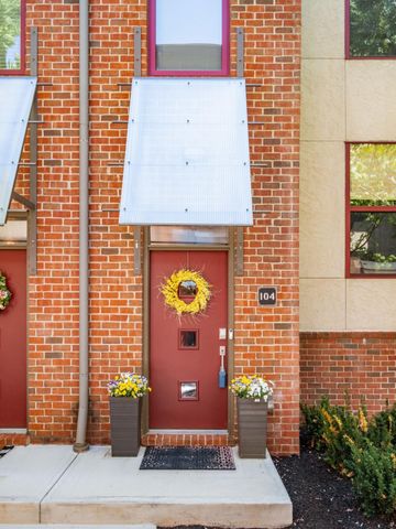 587 E Rich Street, 104, Columbus, OH 43215