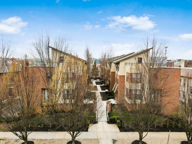 587 E Rich Street, 104, Columbus, OH 43215