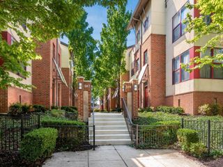 587 E Rich Street, 104, Columbus, OH 43215