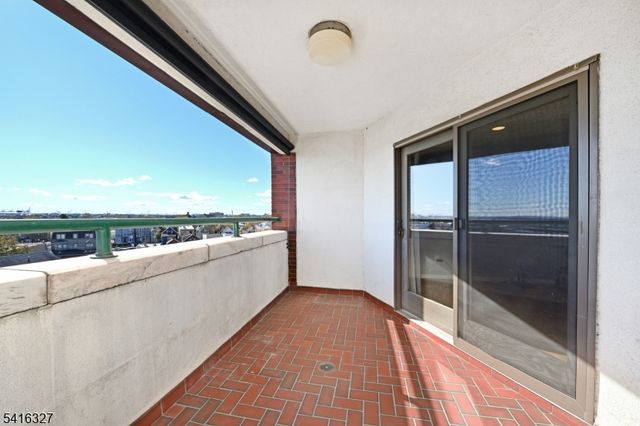41 Wilson Ave D6, Newark City, NJ 07105