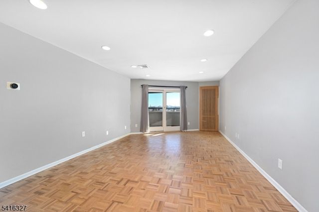 41 Wilson Ave D6, Newark City, NJ 07105