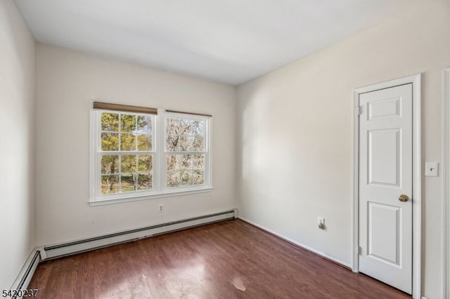 1106 Van Arsdale Dr, Branchburg Twp., NJ 08853