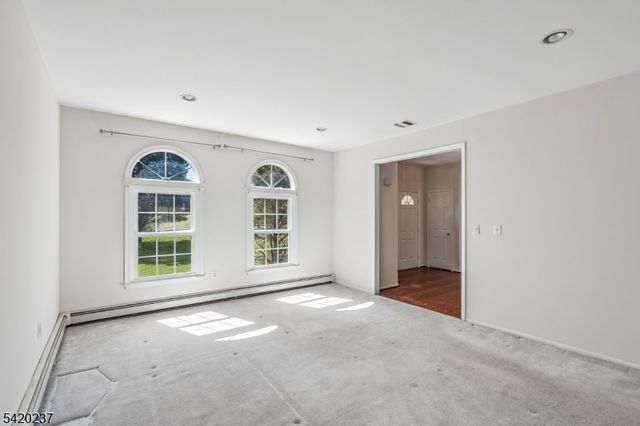 1106 Van Arsdale Dr, Branchburg Twp., NJ 08853