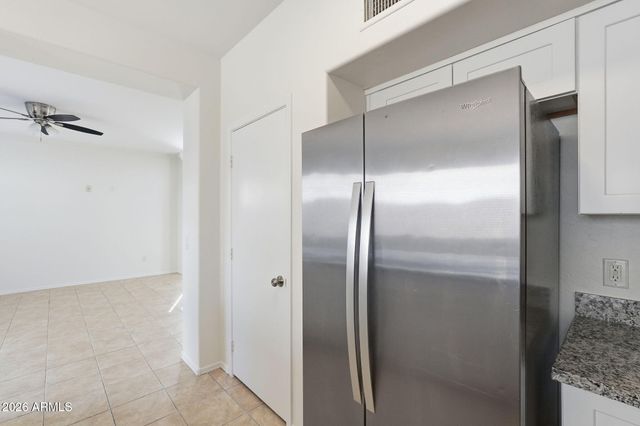 8710 E KILAREA Avenue, Mesa, AZ 85209