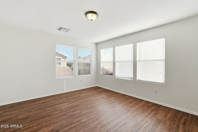 8710 E KILAREA Avenue, Mesa, AZ 85209