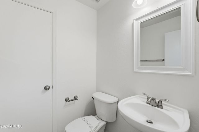 8710 E KILAREA Avenue, Mesa, AZ 85209