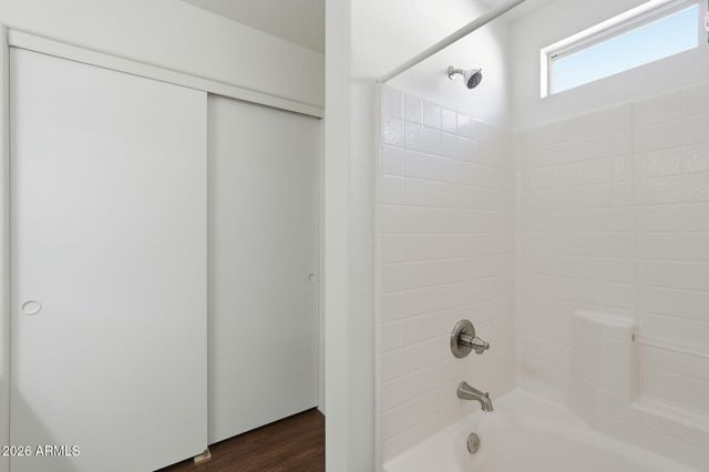 8710 E KILAREA Avenue, Mesa, AZ 85209