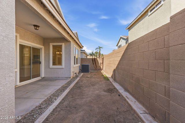 8710 E KILAREA Avenue, Mesa, AZ 85209