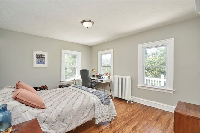1658 Saint Charles Avenue, Lakewood, OH 44107