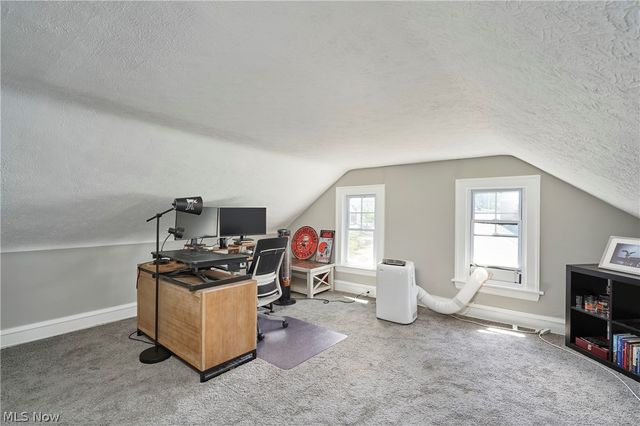 1658 Saint Charles Avenue, Lakewood, OH 44107