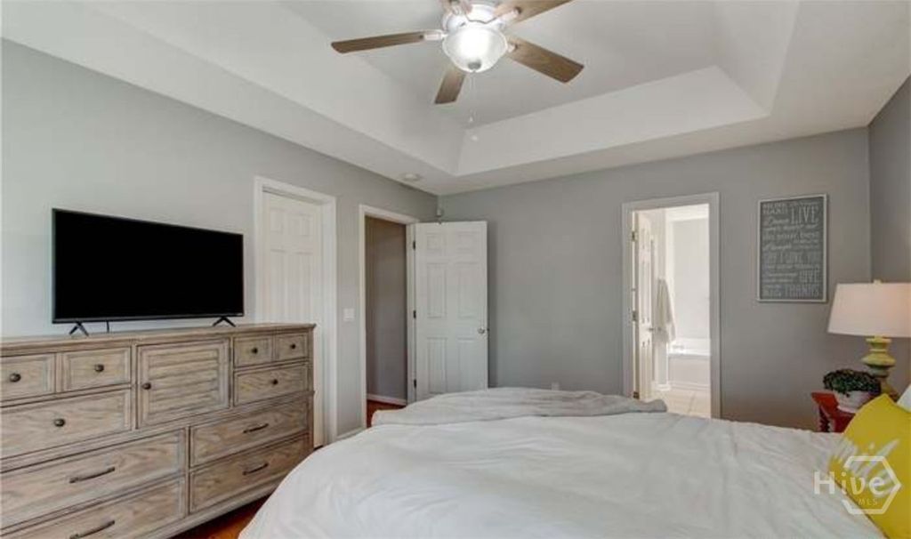 Image 14 of property listing at 127 Sweet Gum Road, Savannah, GA 31410