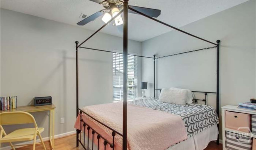 Image 16 of property listing at 127 Sweet Gum Road, Savannah, GA 31410