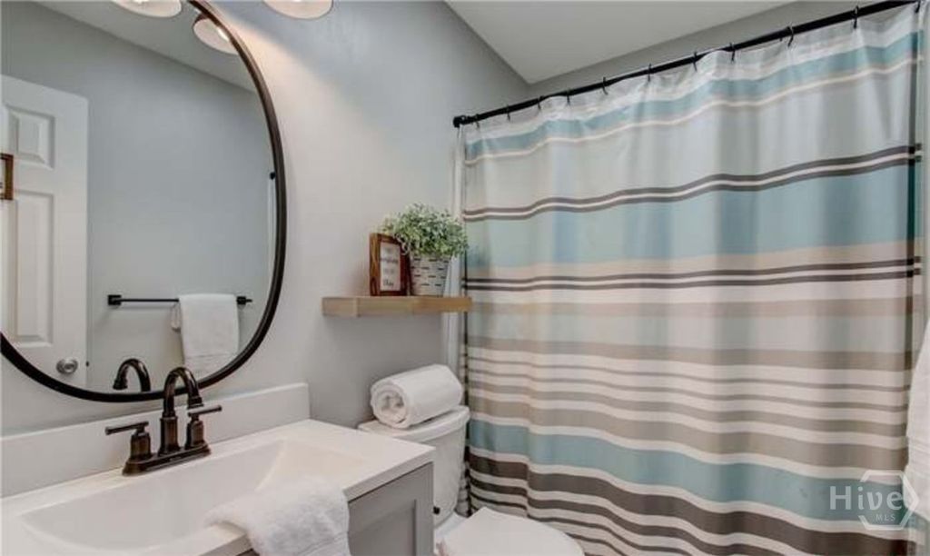 Image 17 of property listing at 127 Sweet Gum Road, Savannah, GA 31410