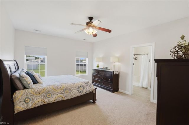 118 Creekside DR, Moyock, NC 27958