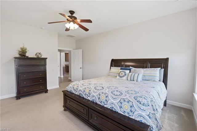118 Creekside DR, Moyock, NC 27958