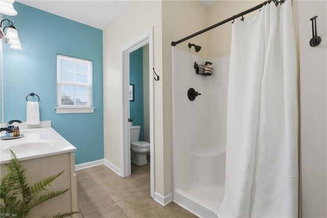 118 Creekside DR, Moyock, NC 27958