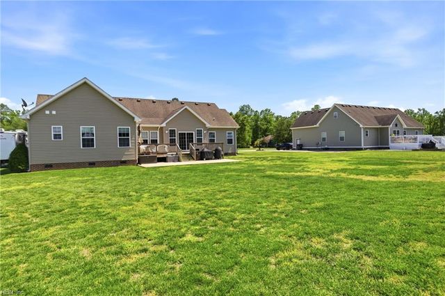 118 Creekside DR, Moyock, NC 27958