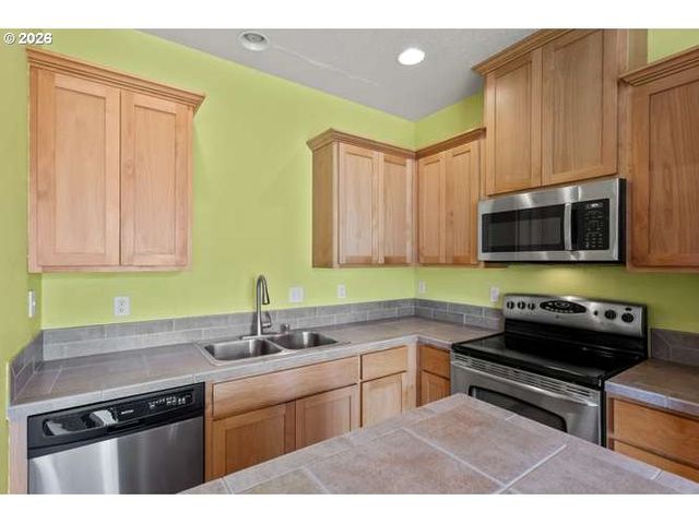 2424 Ne 113TH Ct, Vancouver, WA 98684