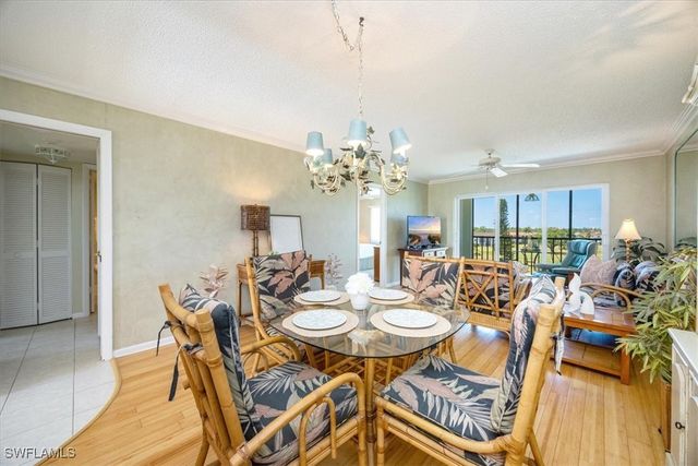 21 High Point CIR E 502, Naples, FL 34103