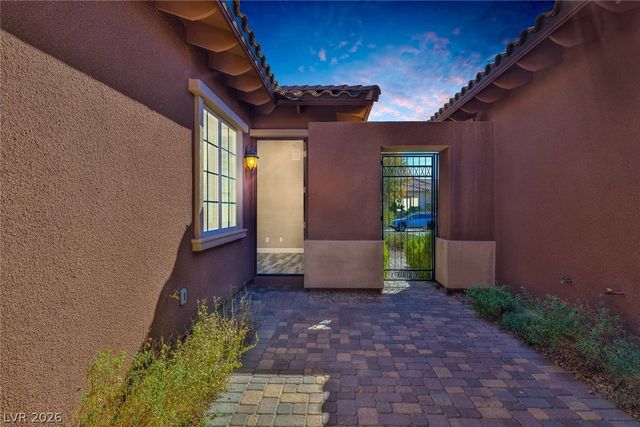 775 Porto Mio Way, Las Vegas, NV 89138