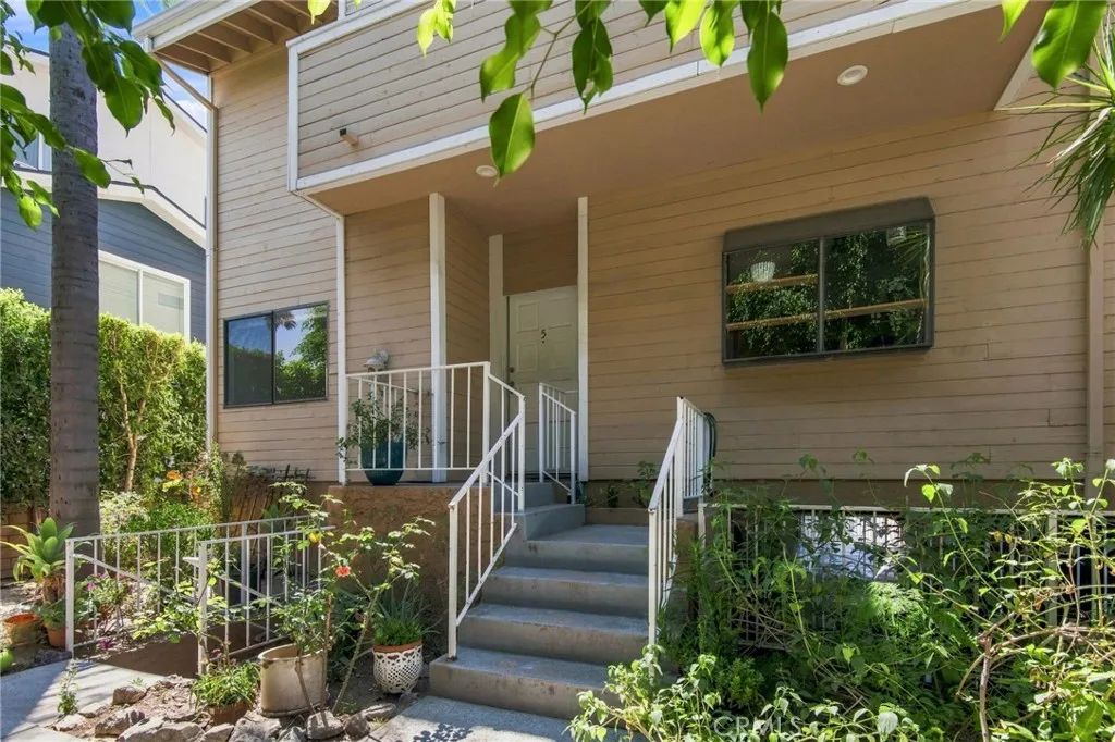 5340 Wilkinson Avenue 5, Valley Village, CA 91607