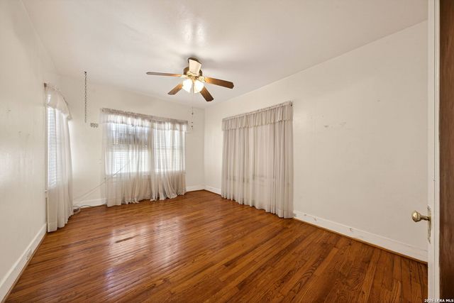 230 high, San Antonio, TX 78210