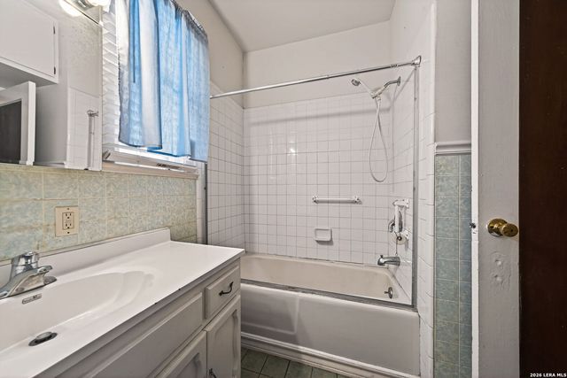 230 high, San Antonio, TX 78210